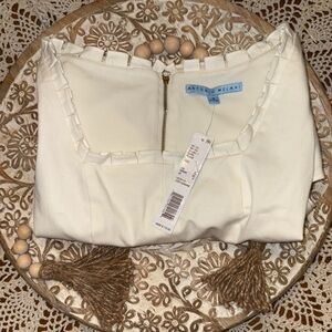 Antonio Melani Crop Top